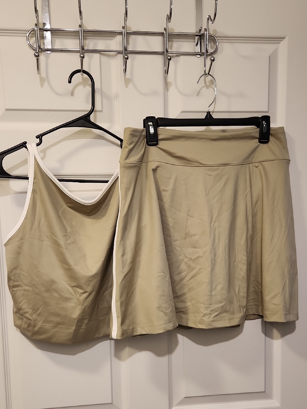 Lou & Grey Beige Grey Tank L and Skort (XL) Set with White Trim *New With Tags*